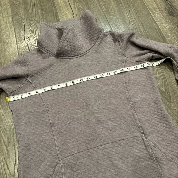 Kuhl Sweatshirt Women's L Top Purple Quilted Funnel Neck Pullover Outdoor Wool - Picture 10 of 13